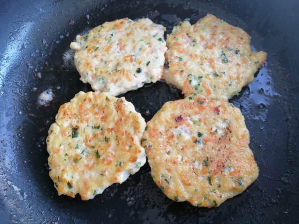 蔬菜鸡肉饼的做法步骤:6