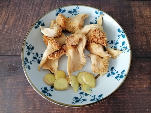 猴头菇排骨汤的做法步骤:4