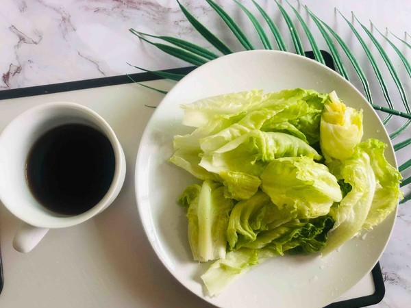 夏日减肥餐-蚝油生菜的做法步骤：1