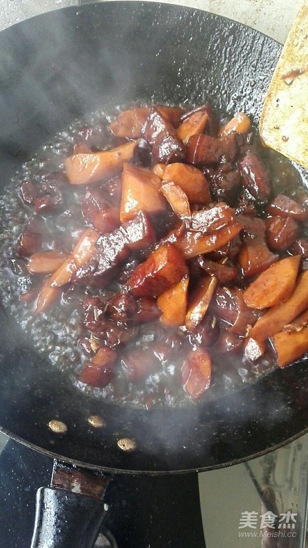 红烧肉炖铁棍山药的做法步骤：8