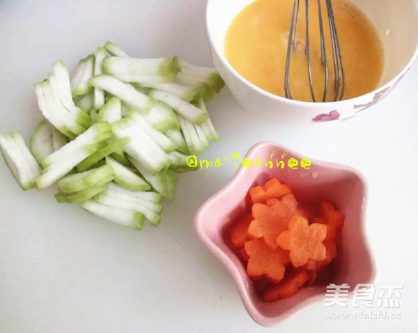 瓠瓜胡萝卜鸡蛋汤的做法步骤:3