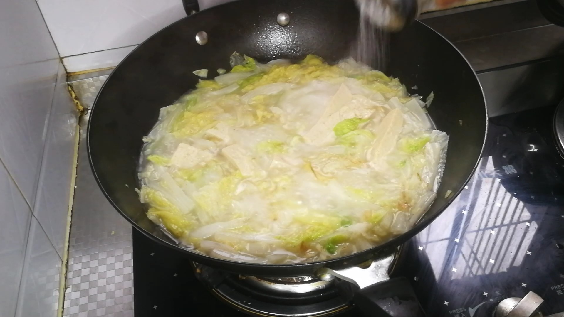 白菜炖冻豆腐的做法步骤:5