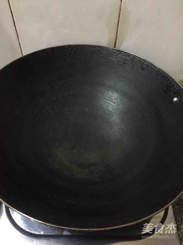 蛋炒饭的做法步骤：4