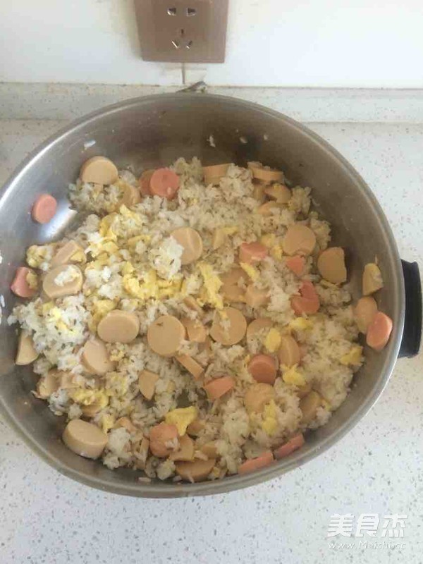 火腿蛋炒饭的做法步骤：7
