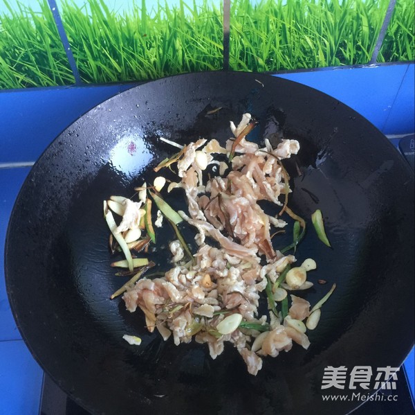 豆芽肉丝炒面的做法步骤：5