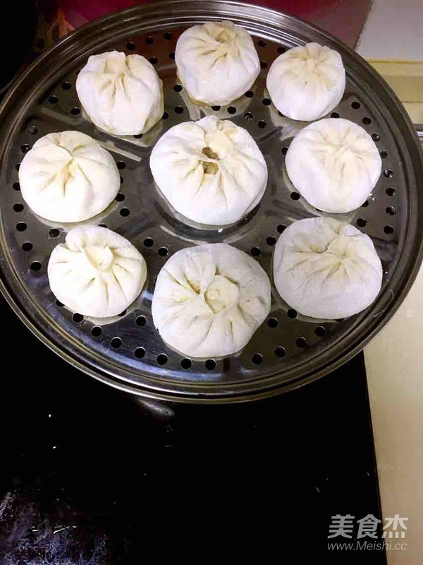 自制白菜猪肉发面包子的做法步骤:7