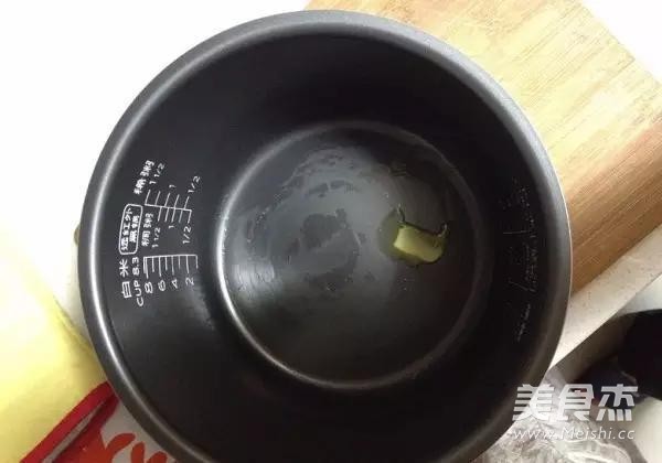 蔓越莓电饭煲蛋糕的做法步骤:11
