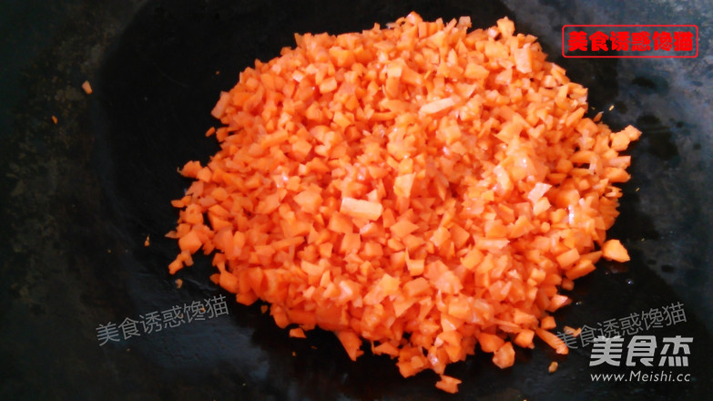 小刺猬菠菜汁肉包的做法步骤:2