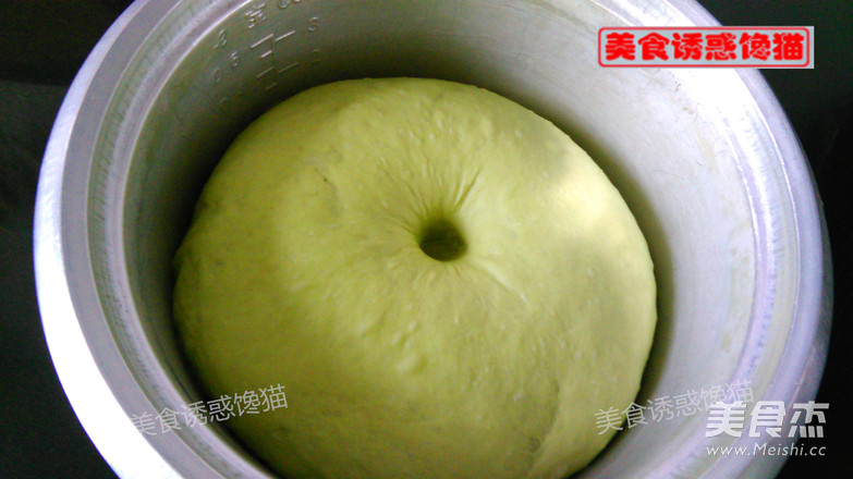 小刺猬菠菜汁肉包的做法步骤:6
