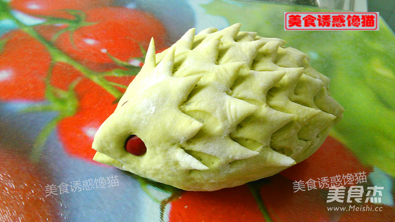 小刺猬菠菜汁肉包的做法步骤:11