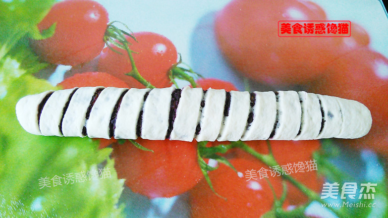 红豆沙面包卷的做法步骤:8
