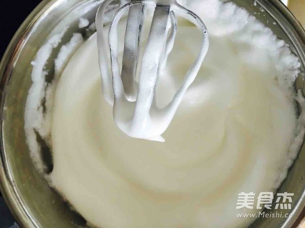 酸奶蛋糕的做法步骤:8