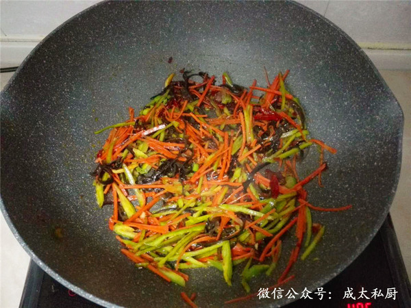 鱼香肉丝的做法步骤:6