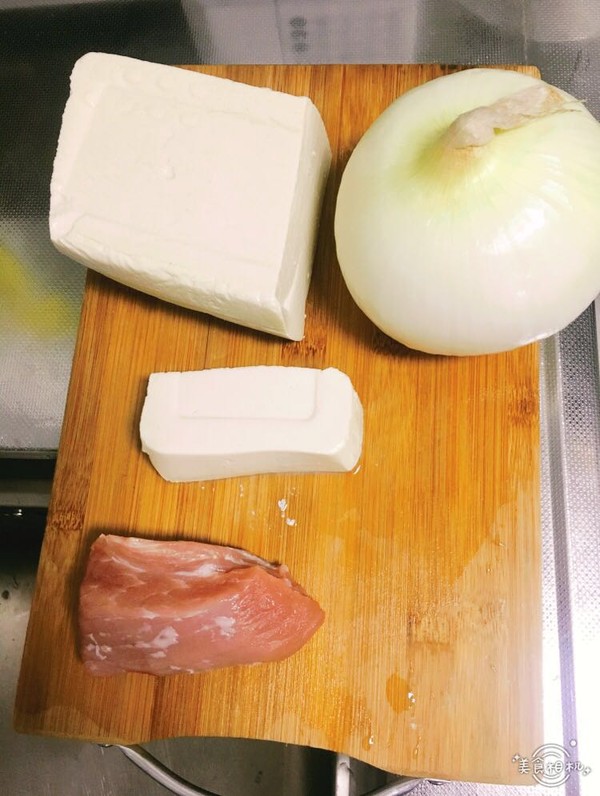 广式砂锅豆腐煲的做法步骤：1