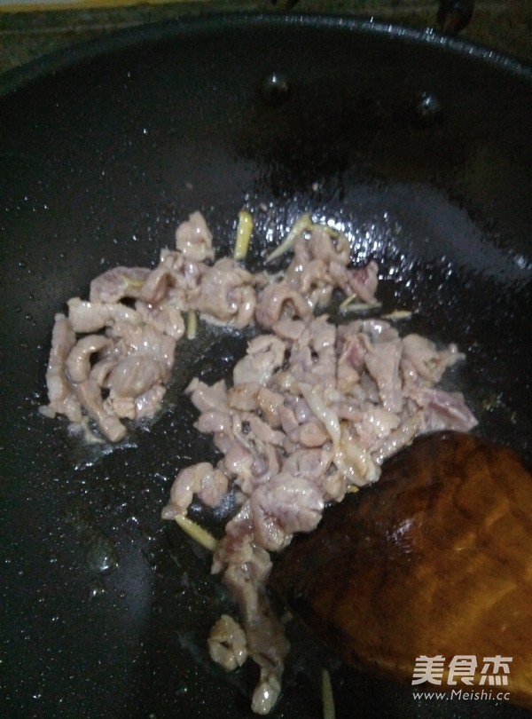 蒜薹炒肉的做法步骤:7