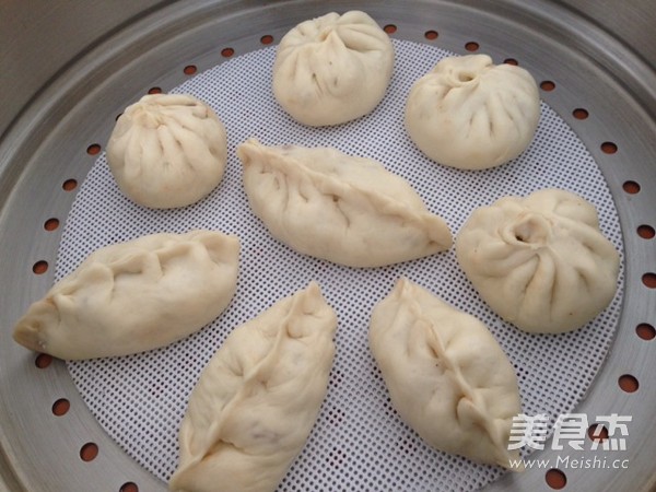 蜜汁叉烧包用锅做的做法步骤:18
