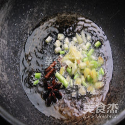 土豆传奇—牛肉烧土豆的做法步骤：7