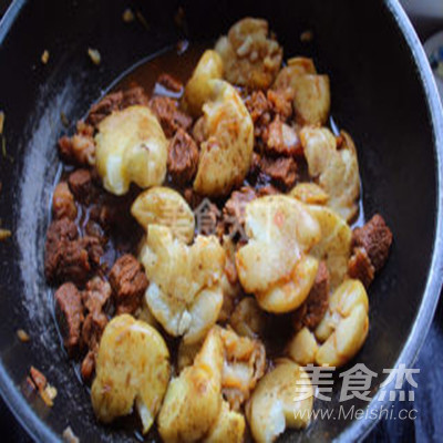 土豆传奇—牛肉烧土豆的做法步骤：12