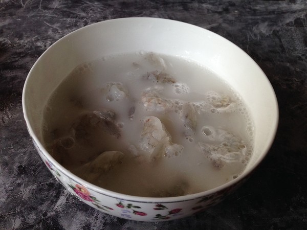 小金鱼虾仁馄饨的做法步骤:3