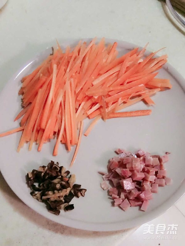 蛋炒饭的做法步骤：5
