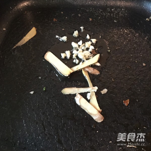 猪肉焖土豆的做法步骤：9