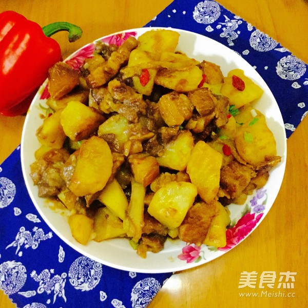 猪肉焖土豆的做法步骤：16