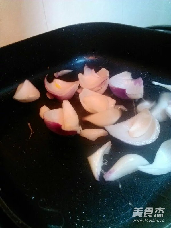 洋葱炒芹菜的做法步骤：4