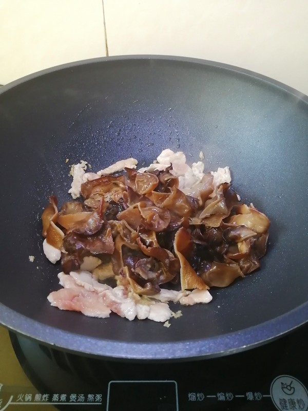 简简单单也不失美味~~木耳炒肉丝的做法步骤:11