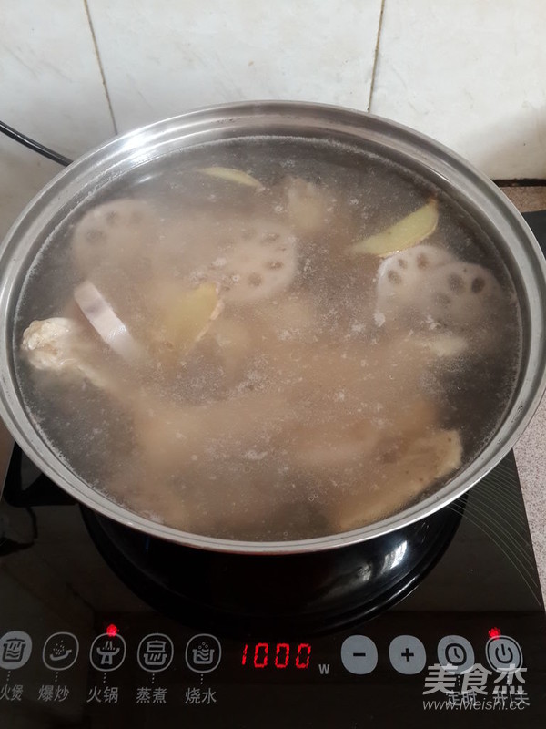 筒骨莲藕汤的做法步骤:7
