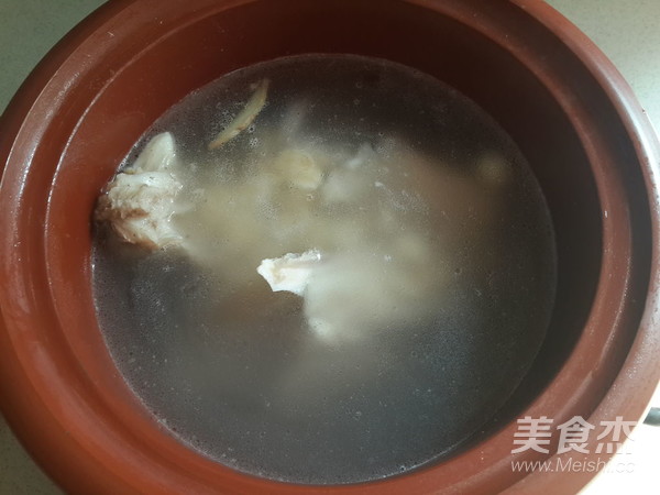 筒骨莲藕汤的做法步骤:8