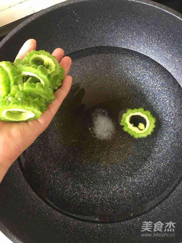 紫薯酿苦瓜的做法步骤:7