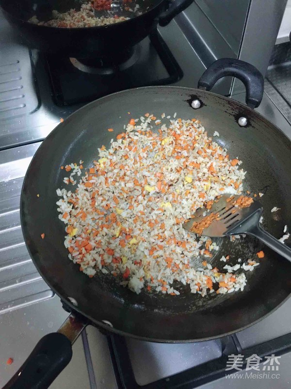 宝宝炒饭的做法步骤:6