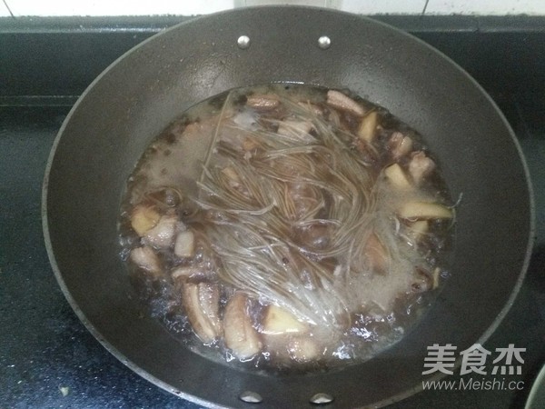 土豆粉条红烧肉的做法步骤：5