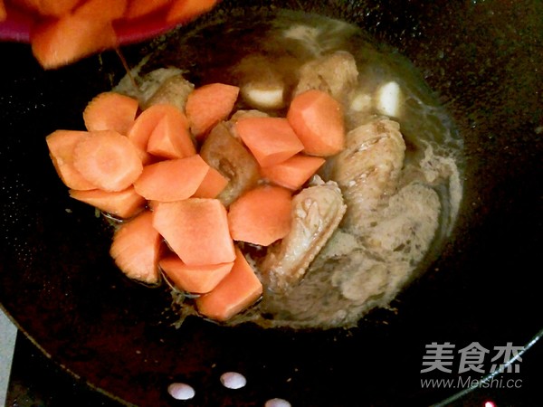 鸡翅烧时蔬的做法步骤:5