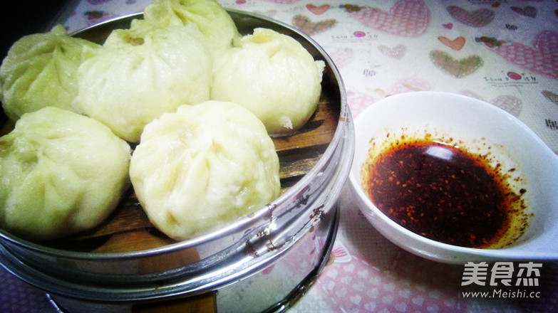 鲜肉大葱小笼包的做法步骤:8