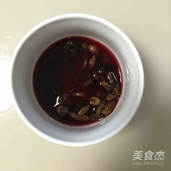 椰蓉葡萄干面包卷的做法步骤:1