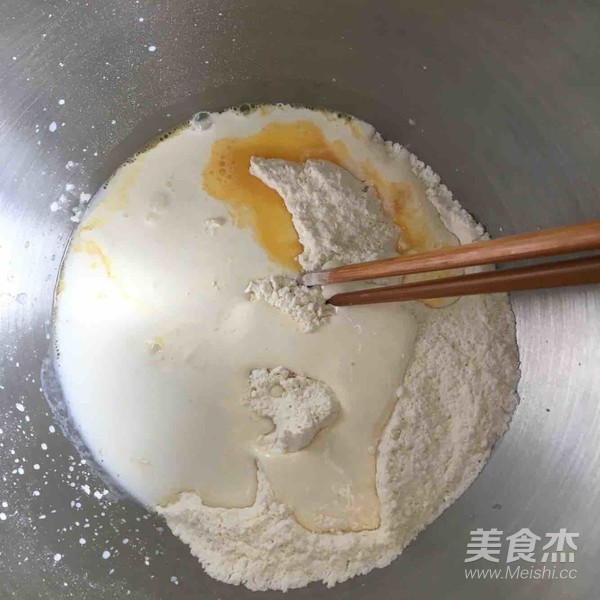 椰蓉葡萄干面包卷的做法步骤:4