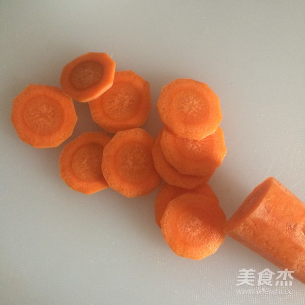 木耳炒西兰花的做法步骤:3