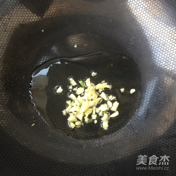 木耳炒西兰花的做法步骤:9