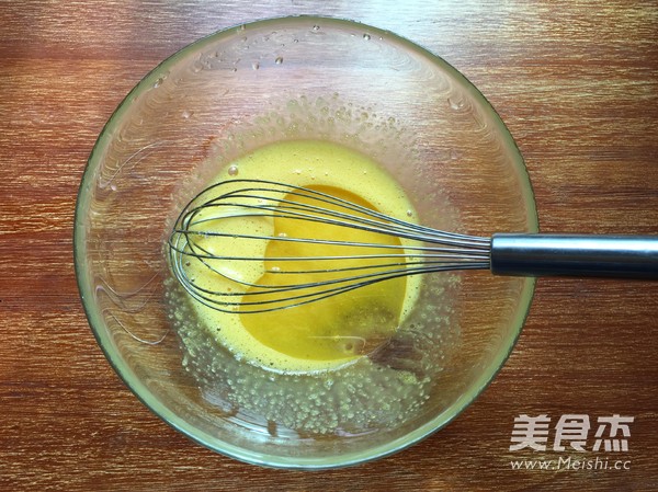橙香蛋糕卷的做法步骤:5