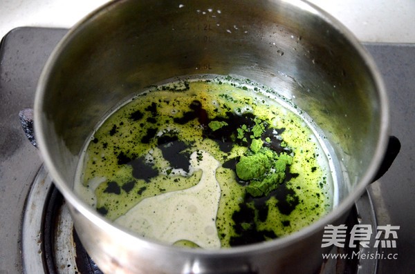 抹茶蜜红豆蛋糕卷的做法步骤：1