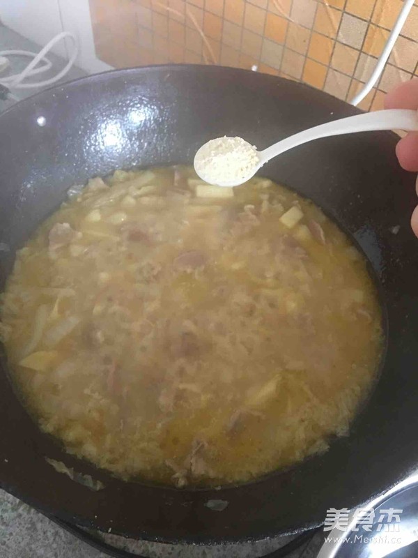 白菜炖土豆的做法步骤:11