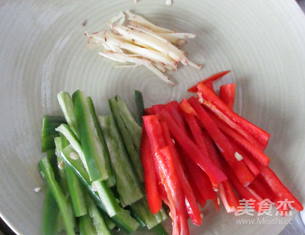 炒鸡枞菌的做法步骤:4