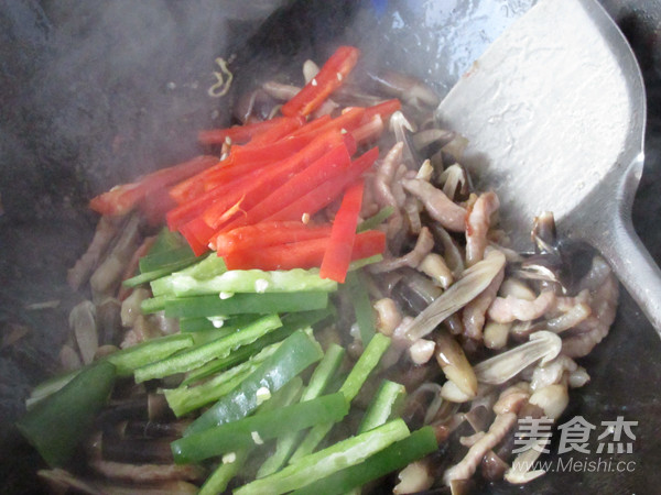 炒鸡枞菌的做法步骤:12