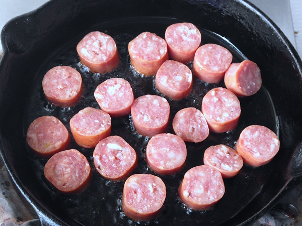 煎牛肉烤肠的做法步骤:6
