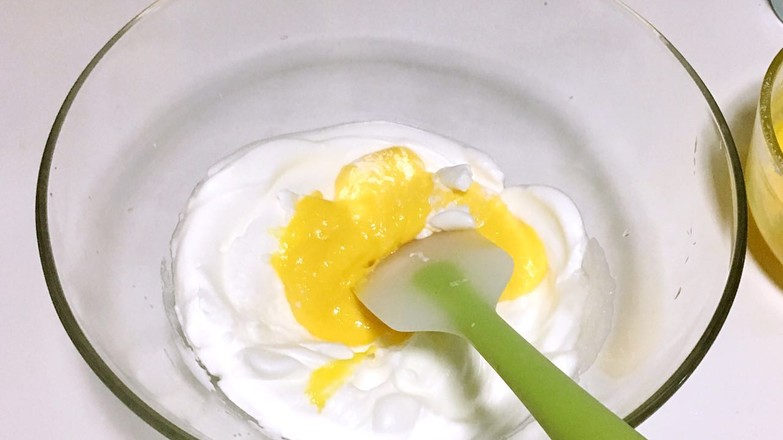 纸杯蛋糕的做法步骤:8