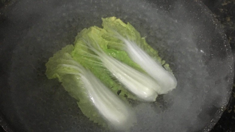 宝宝辅食之虾仁蔬菜厚蛋烧的做法步骤：1