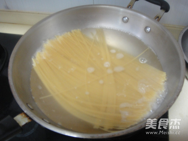 肉丝炒面的做法步骤:2
