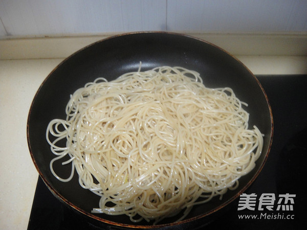 肉丝炒面的做法步骤:6