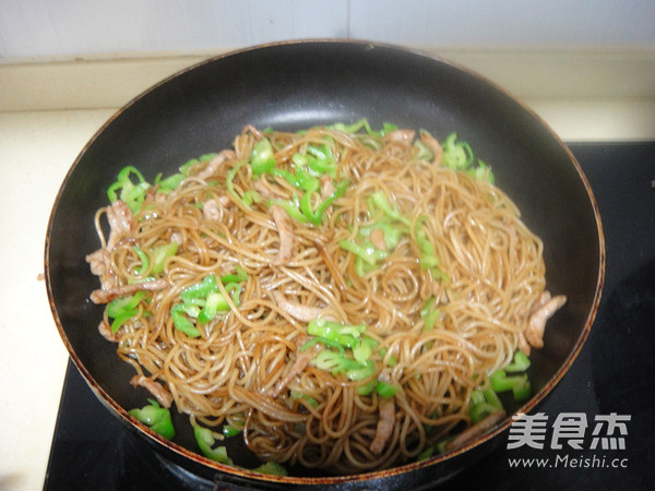 肉丝炒面的做法步骤:8
